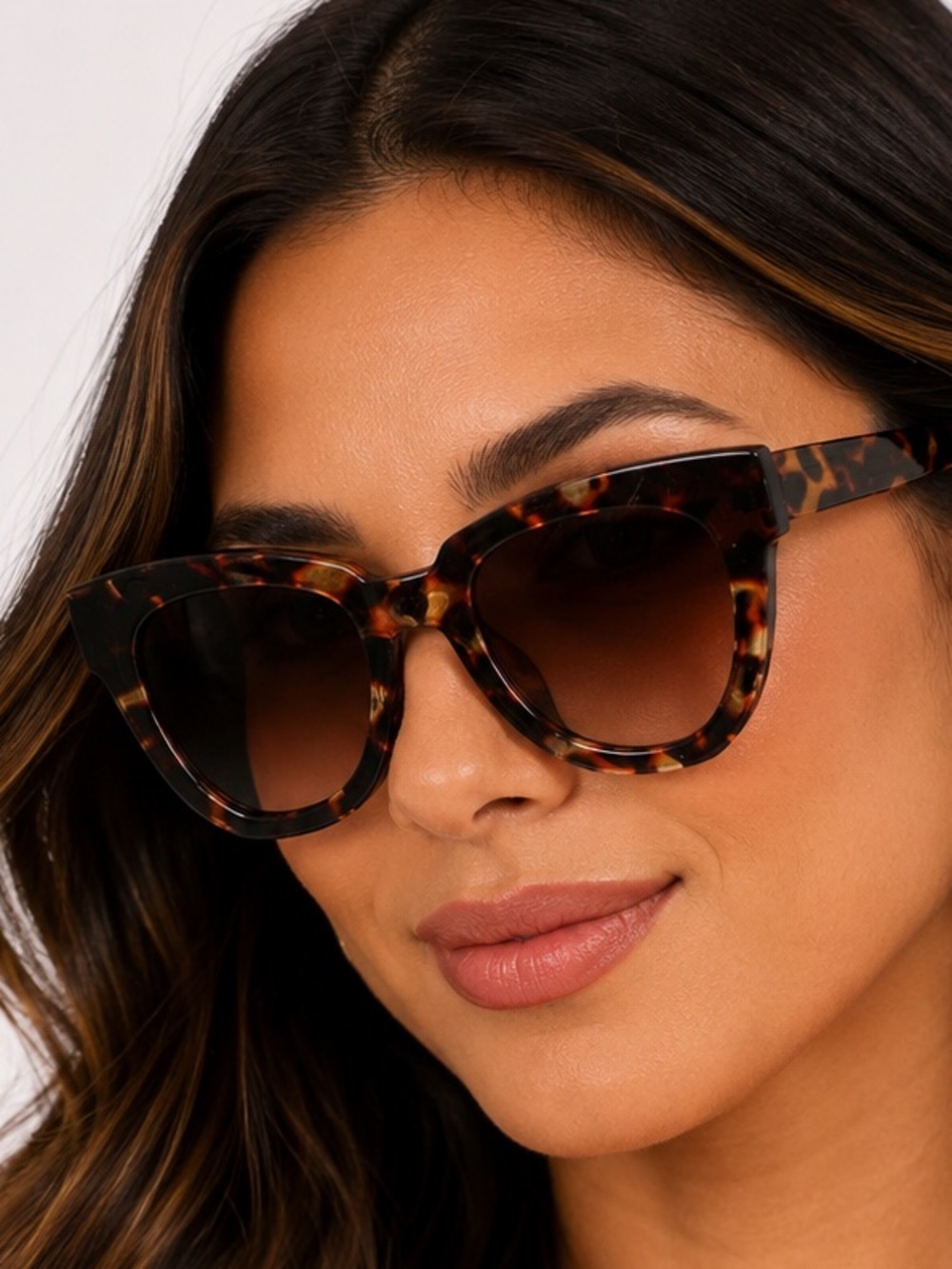 Boutique Oversized Tortoise Cat Eye Sunglasses Brown Gradient Lens NWOT